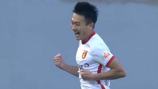 ......回去的路上，萧常坤还是满脸的惊诧。